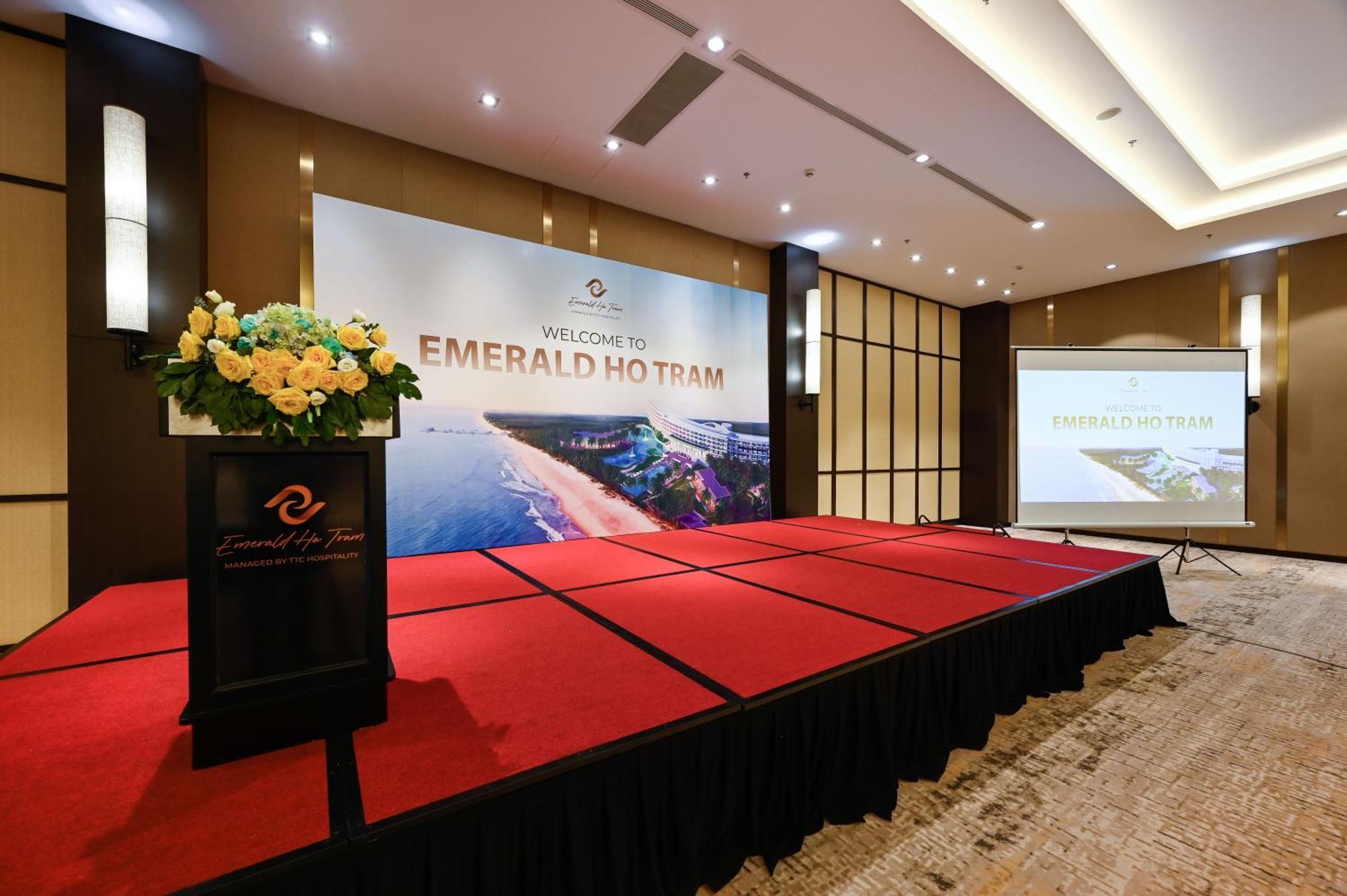 Emerald Ho Tram Resort Bagian luar foto